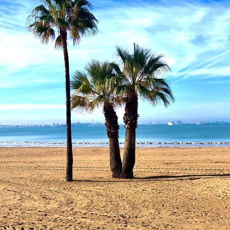 Primera Linea Playa Valdelagrana Vistas Al Mar El Puerto de Santa María Eksteriør billede